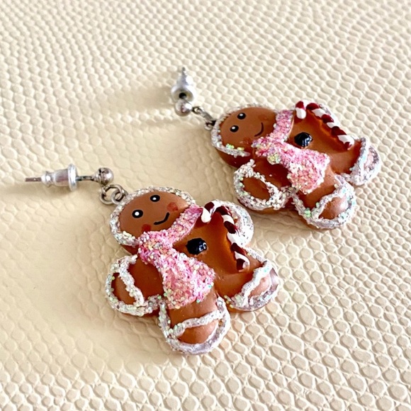 • Gingerbread Earrings • - Picture 3 of 4